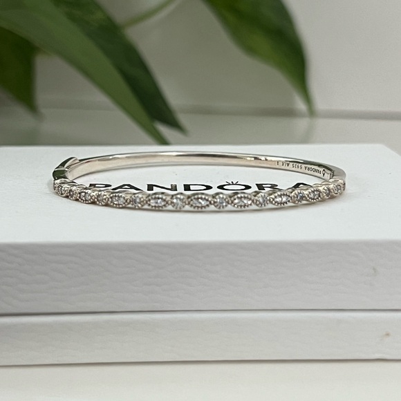 Rare Pandora Alluring Brilliant Marquise Bangle Bracelet, 925 Size 1 - Picture 11 of 16